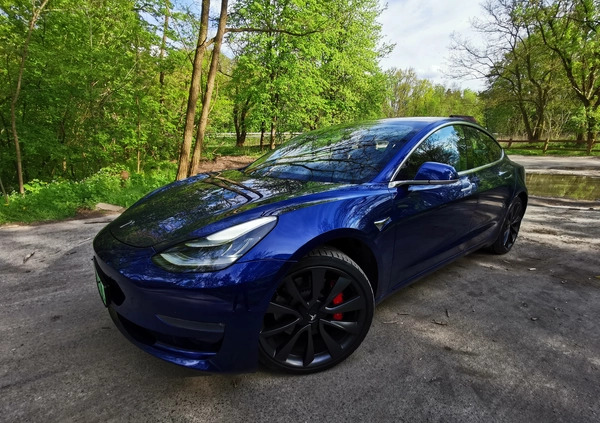 Tesla Model 3 cena 139605 przebieg: 92000, rok produkcji 2019 z Warszawa małe 781